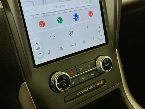 Used 2024 Ford Edge SEL image 24