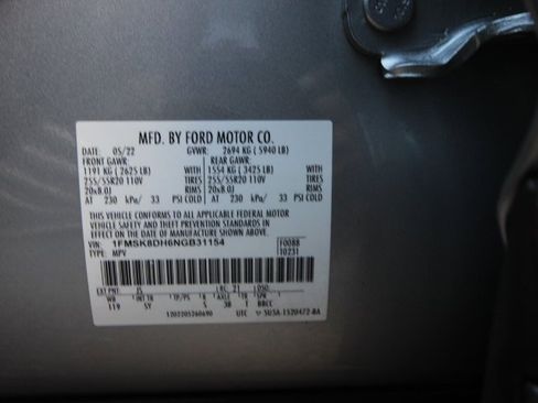 Used 2022 Ford Explorer XLT w/ Equipment Group 202A image 31