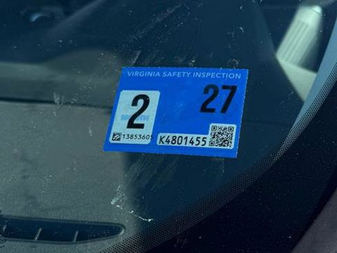 Used 2017 Ford C-MAX Energi SE w/ Equipment Group 401A image 19