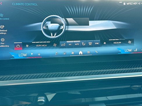 Certified 2024 BMW X5 M60i w/ Climate Comfort Package image 16