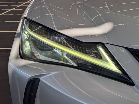 Used 2020 Lexus UX 200 w/ Accessory Package FWD image 6