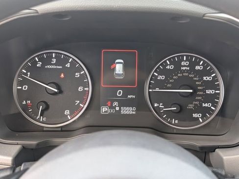 Used 2025 Subaru Crosstrek 2.0i Premium image 21