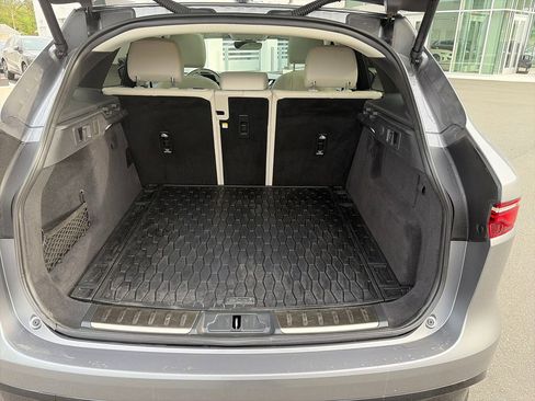 Used 2023 Jaguar F-PACE S AWD/4WD image 22