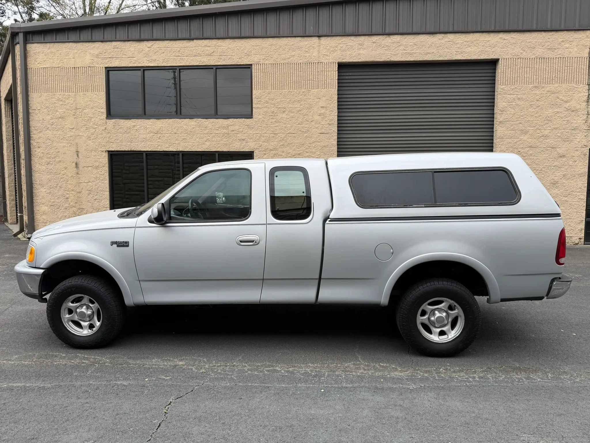 Used 1997 Ford F150 4x4 SuperCab image 3