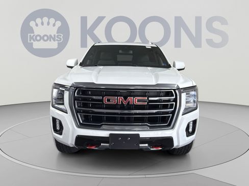 Used 2023 GMC Yukon XL AT4 w/ AT4 Premium Plus Package AWD/4WD image 11