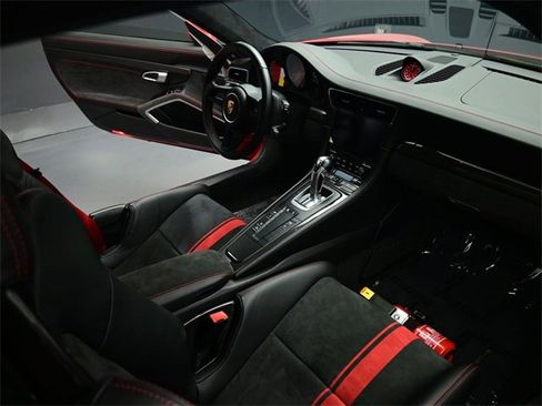 Used 2018 Porsche 911 GT3 image 26