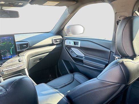 Used 2022 Ford Explorer ST w/ Equipment Group 401A image 23