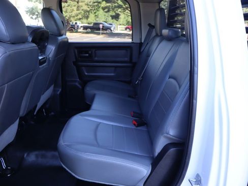 Used 2018 RAM 3500 Tradesman w/ Chrome Appearance Group AWD/4WD image 21