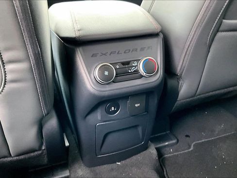 New 2026 Ford Explorer Active w/ Active Comfort Package image 15