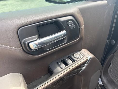 Used 2022 Chevrolet Silverado 1500 LT Trail Boss AWD/4WD image 14