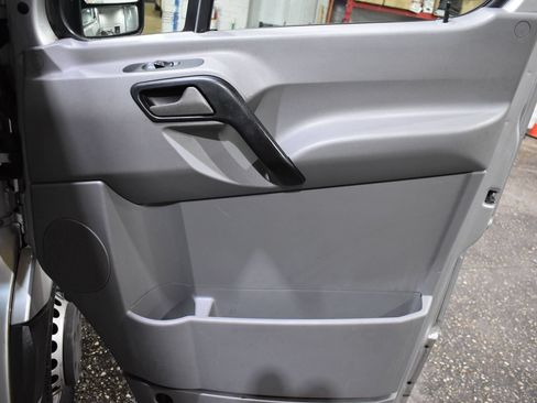 Used 2017 Mercedes-Benz Sprinter 3500 image 9