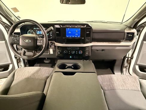 Used 2024 Ford F350 XLT image 19
