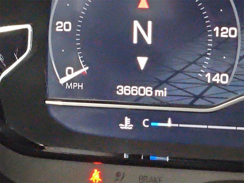 Used 2024 GMC Yukon XL Denali Ultimate image 18