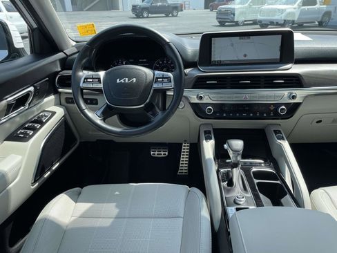 Used 2022 Kia Telluride SX FWD image 13