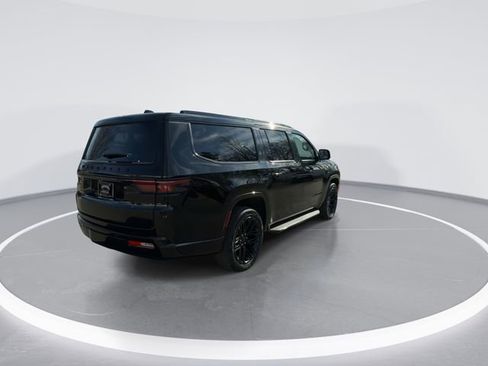 New 2025 Jeep Wagoneer L Series II w/ Premium Group I AWD/4WD image 8