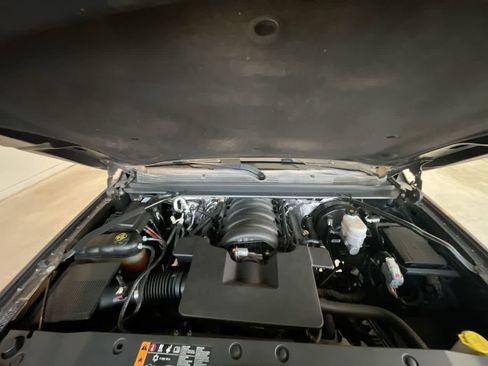 Used 2018 Chevrolet Tahoe LT image 27