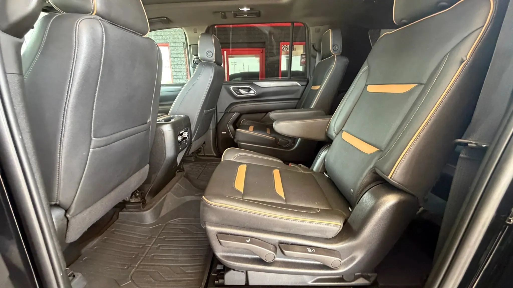 Used 2022 GMC Yukon XL AT4 w/ Max Trailering Package AWD/4WD image 29
