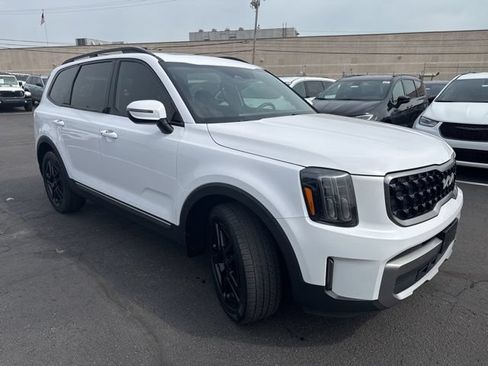 Used 2023 Kia Telluride EX X-Line AWD/4WD image 3