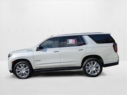 Used 2021 Chevrolet Tahoe High Country w/ Premium Package image 11