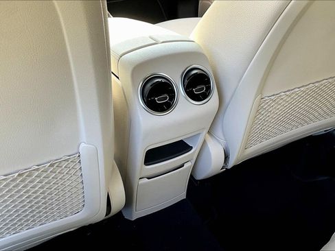 Certified 2025 Mercedes-Benz GLA 250 4MATIC image 25