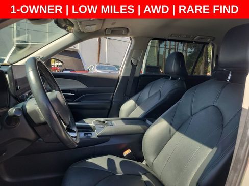 Used 2024 Toyota Grand Highlander AWD Hybrid image 22