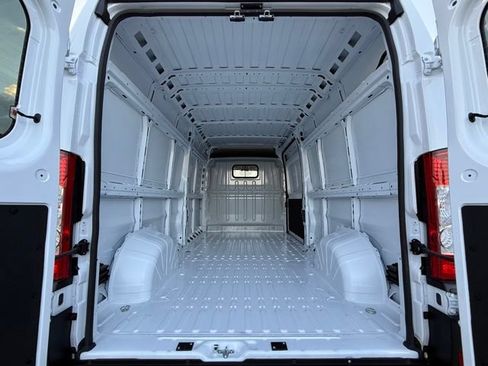 New 2026 RAM ProMaster 2500 w/ Safety Group FWD image 28