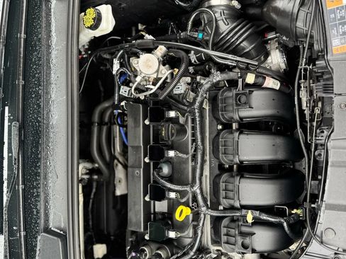 Used 2017 Ford Focus SE image 19