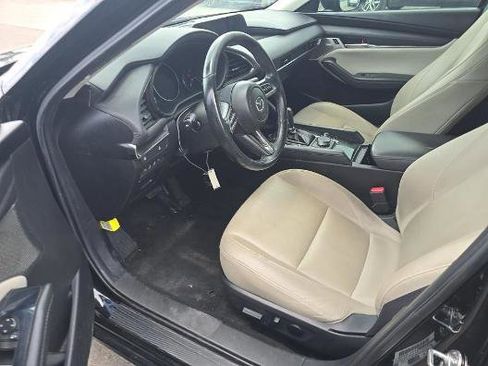 Used 2020 MAZDA MAZDA3 Sedan w/ Preferred Package FWD image 4