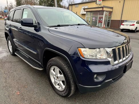 Used 2012 Jeep Grand Cherokee Laredo w/ Laredo E Group image 3