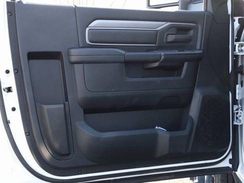 New 2026 RAM 3500 Tradesman w/ Chrome Appearance Group A AWD/4WD image 15
