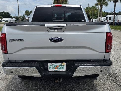 Used 2017 Ford F150 Lariat w/ Equipment Group 502A Luxury AWD/4WD image 4
