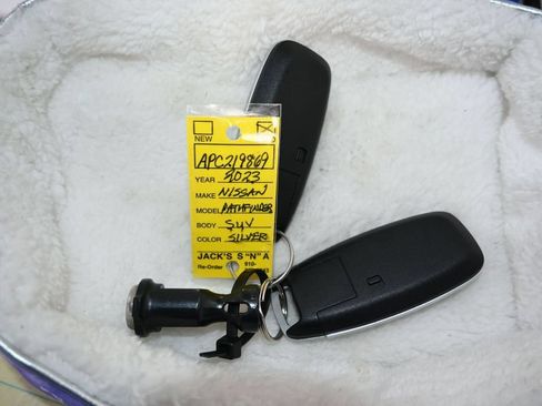 Used 2023 Nissan Pathfinder Platinum AWD/4WD image 30