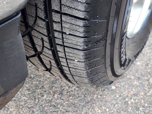 Used 2023 Ford F150 XLT image 12