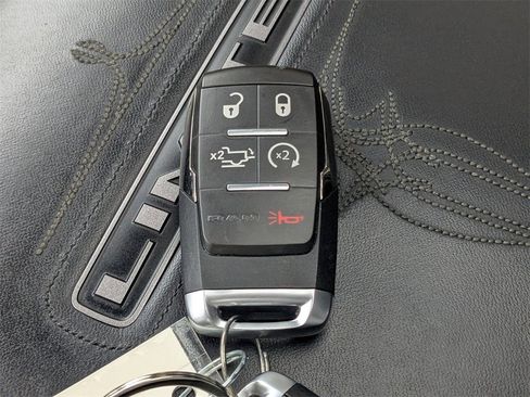 Used 2023 RAM 2500 Limited image 31