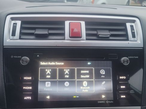 Used 2016 Subaru Outback 2.5i Premium image 19