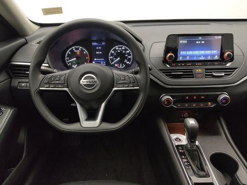 Used 2022 Nissan Altima 2.5 S image 22