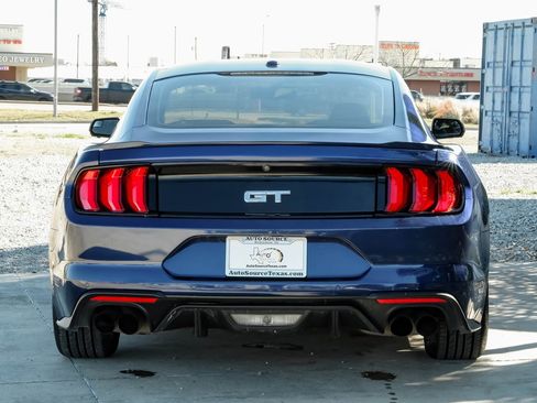 Used 2019 Ford Mustang GT Premium image 8