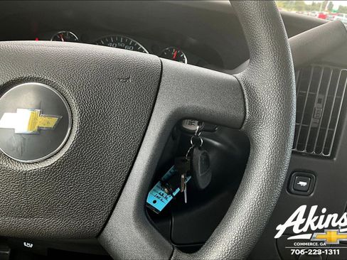 New 2025 Chevrolet Express 3500 w/ Power Convenience Package image 8