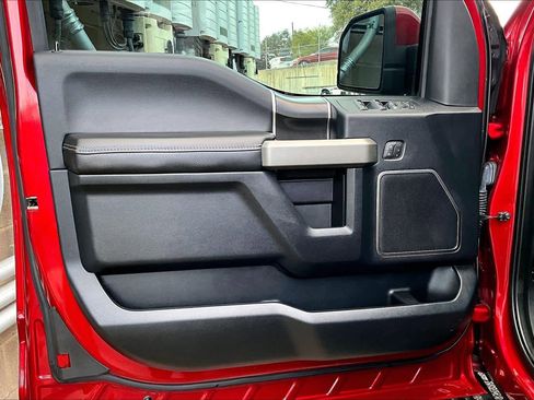 Used 2019 Ford F150 Raptor w/ Equipment Group 802A Luxury image 21