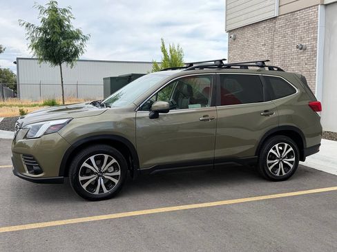 Used 2022 Subaru Forester Limited w/ Popular Package #2 AWD/4WD image 6