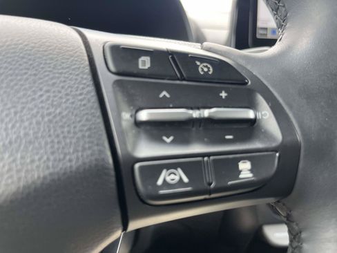 Certified 2022 Hyundai Kona Limited w/ Cargo Package FWD image 15