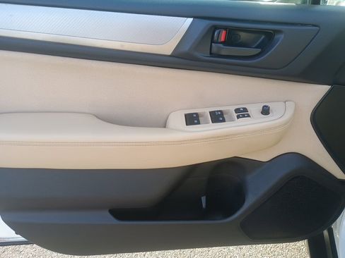 Used 2019 Subaru Outback 2.5i image 10