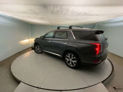 Used 2020 Hyundai Palisade SEL w/ Convenience Package image 4