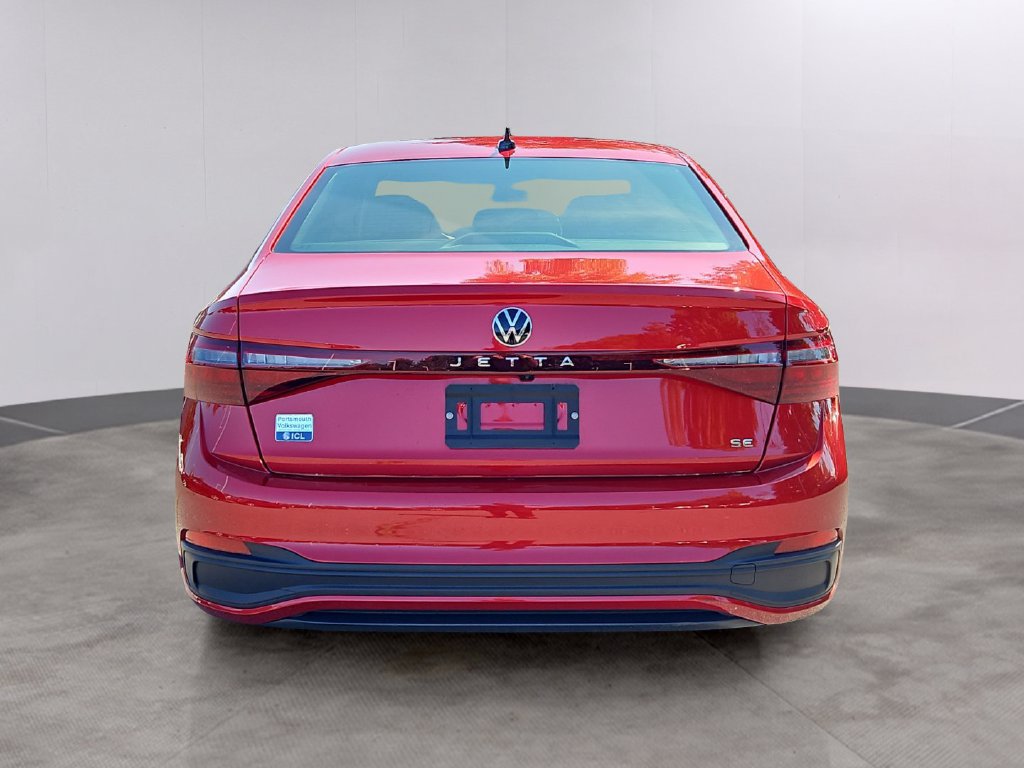 Certified 2026 Volkswagen Jetta SE FWD image 5