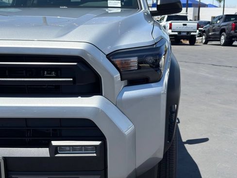 New 2026 Toyota 4Runner SR5 AWD/4WD image 13