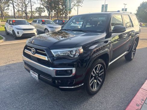Used 2024 Toyota 4Runner Limited AWD/4WD image 1