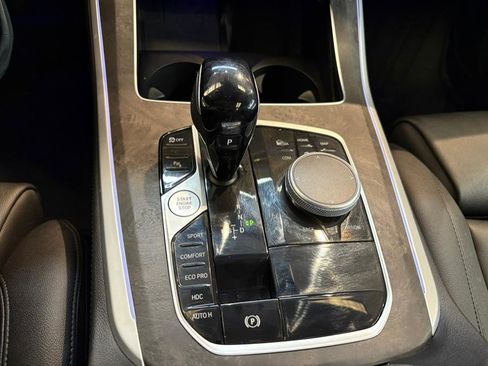 Used 2022 BMW X5 xDrive40i w/ Premium Package image 22