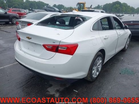 Used 2025 Chevrolet Malibu LT image 4