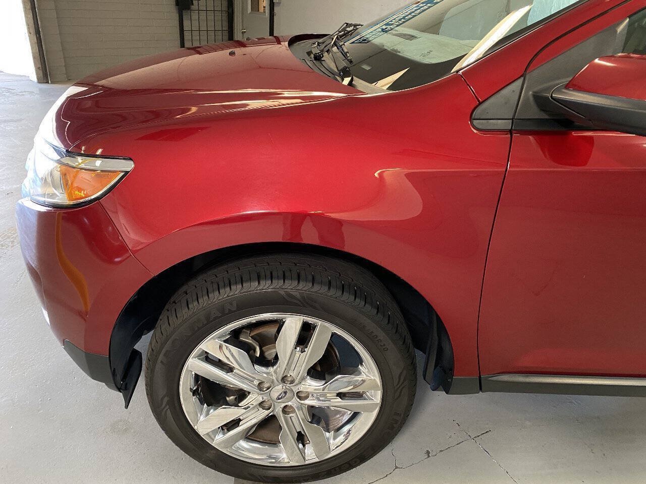 Used 2013 Ford Edge SEL FWD image 12
