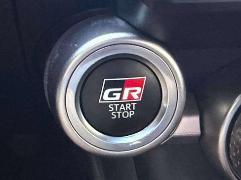 Used 2022 Toyota GR86 w/ ALL Weather Mat Package (TMS) RWD image 20